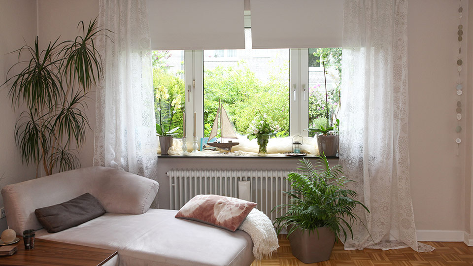 Wohnen - Couch - Fenster