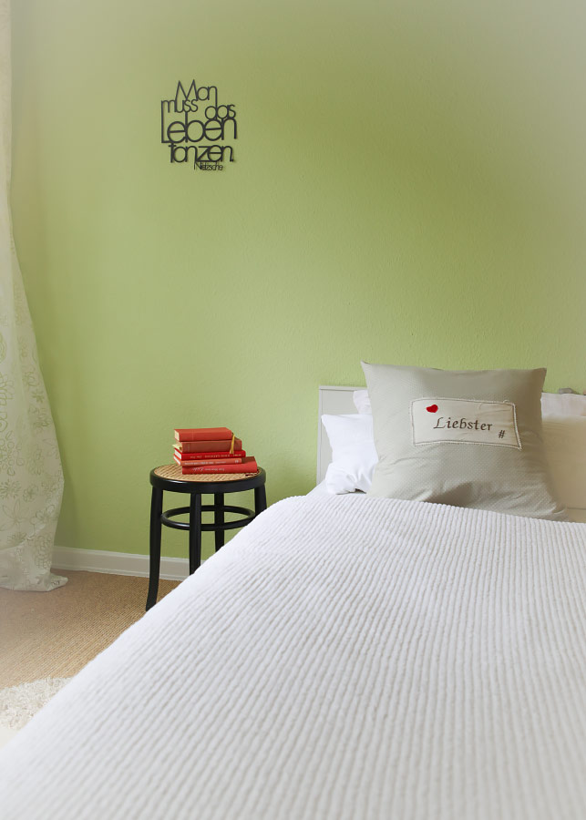 Schlafzimmer - Bett - Grün - Bücher